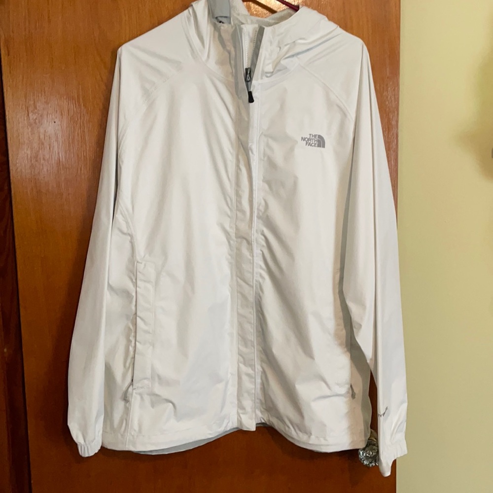 New w/out tags White North Face Jacket